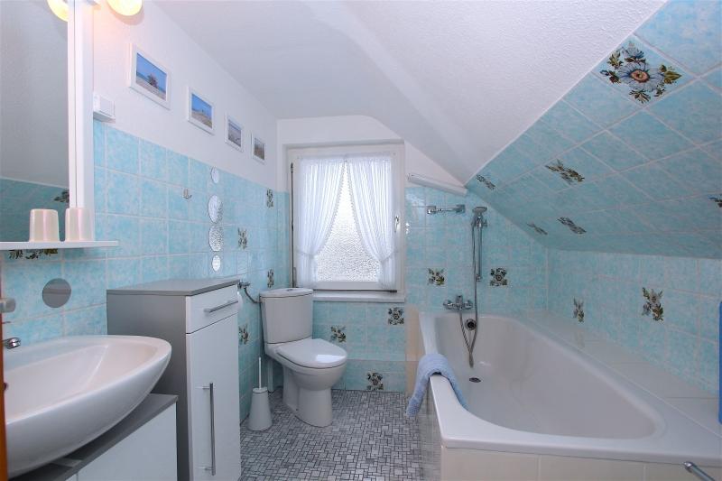 Private Apartment *